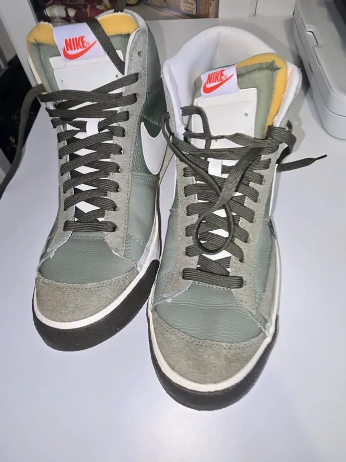 Nike blazer Mid 77 pro club olive bon état - photo numéro 6