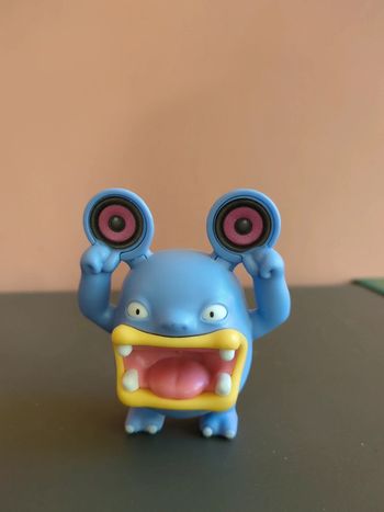 figurine pokémon ramboum