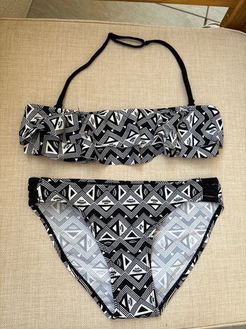 maillot de bain 2 pièces noir et blanc