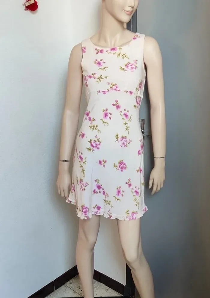 Robe fleurie légère – Taille 38