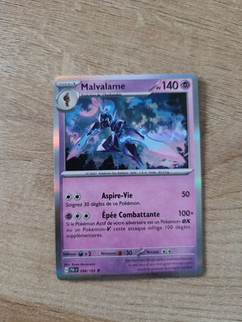 Carte pokémon rare brillante holographique Malvalame