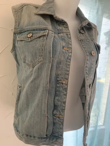 Veste Zara en jean vintage sans manches taille 38