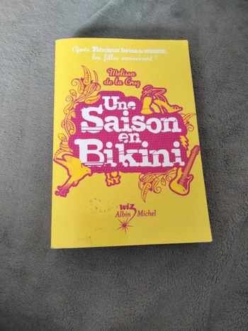 Une saison en bikini