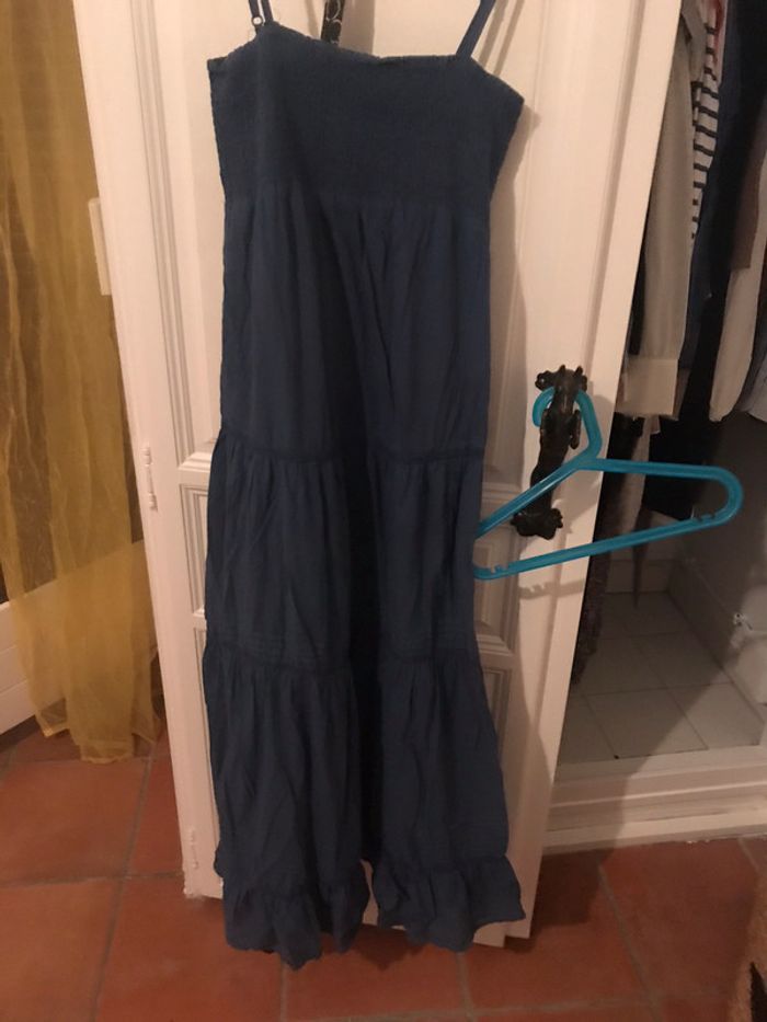 Très jolie robe longue bleue en état neuf t38 - photo numéro 2