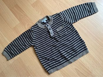 Joli pull à rayures noir et marron Vertbaudet T. 9 mois/71 cm garçon TBE