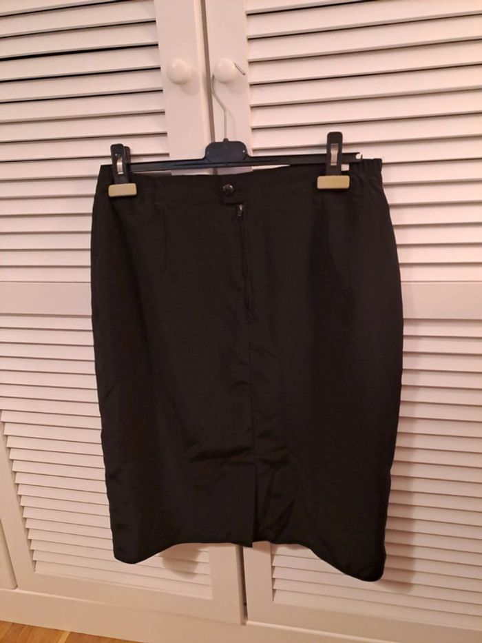 Jupe noir taille 40/42 - photo numéro 2