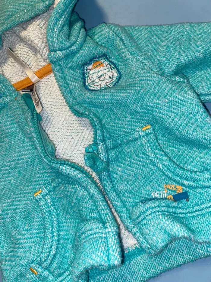 Gilet un mois - photo numéro 3