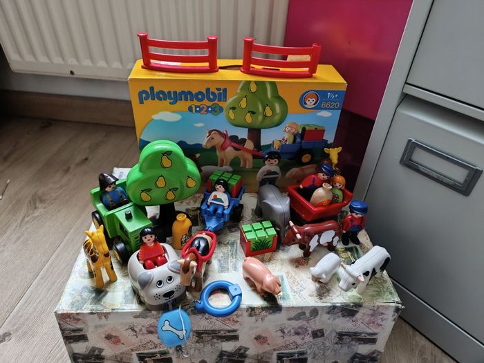 Gros lot playmobil 1 2 3 de la ferme + savane
1 boîte complète de la ferme + un lot complétant sur le thème de la ferme avec également des animaux de la savane - photo numéro 3