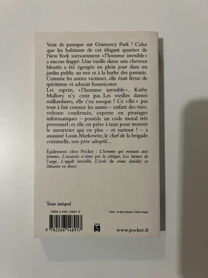 Livre Carol O'Connell Meurtres à Gramercy Park - photo numéro 2