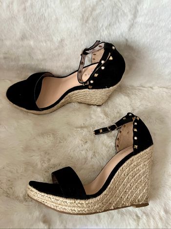 Sandales noires compensées Morgan pointure 40, talons 10 cm