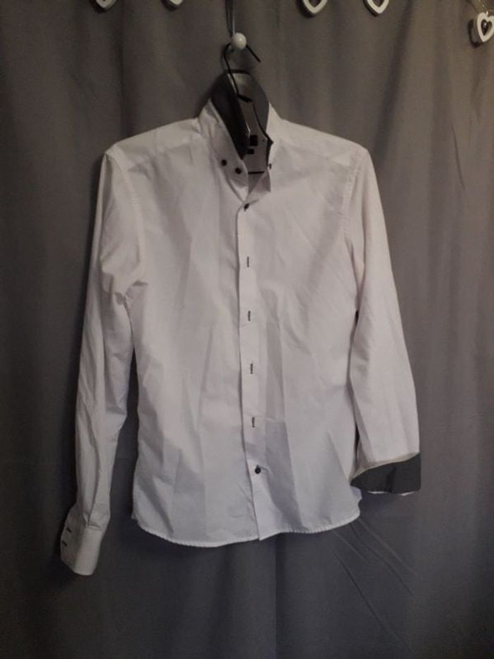 Chemise homme blanche et grise