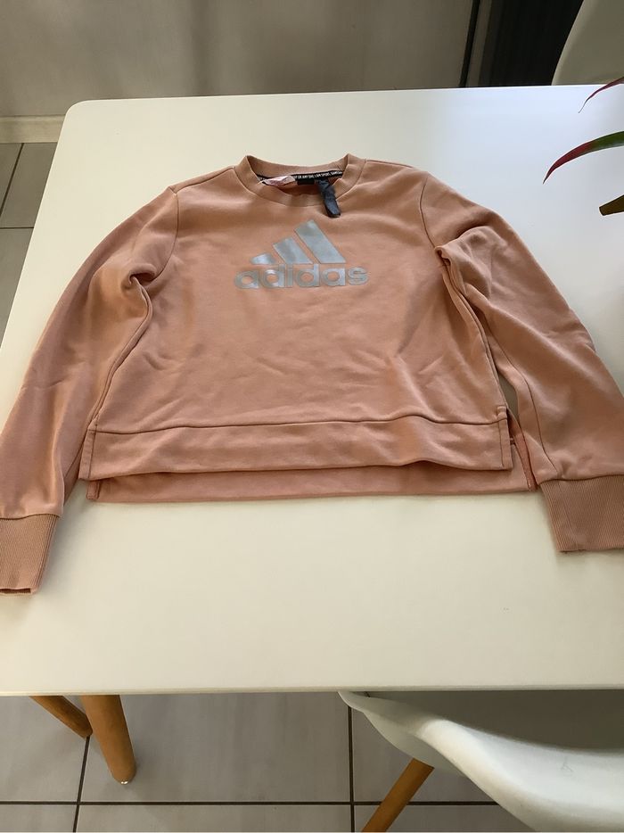 Sweat-shirt taille 7/8 ans