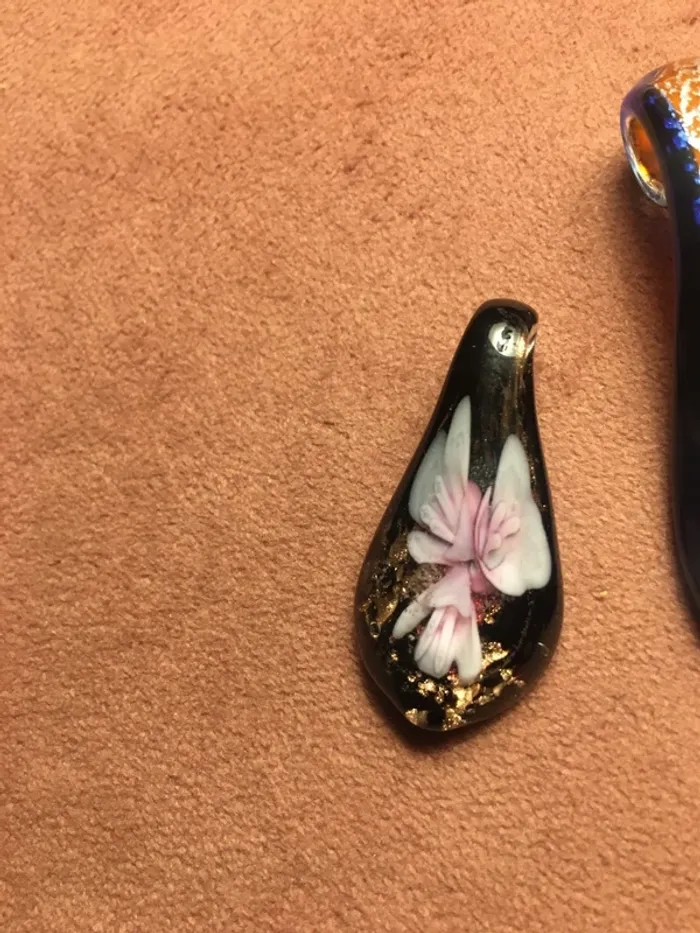 Pendentif en verre soufflé - photo numéro 3