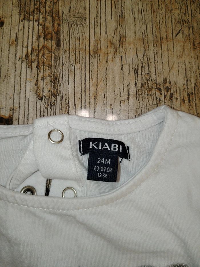 Joli t-shirt fille cœur argenté taille 24 mois - photo numéro 4