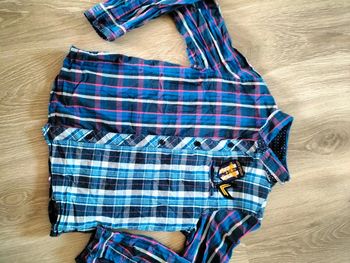 Chemise à carreaux et rayures