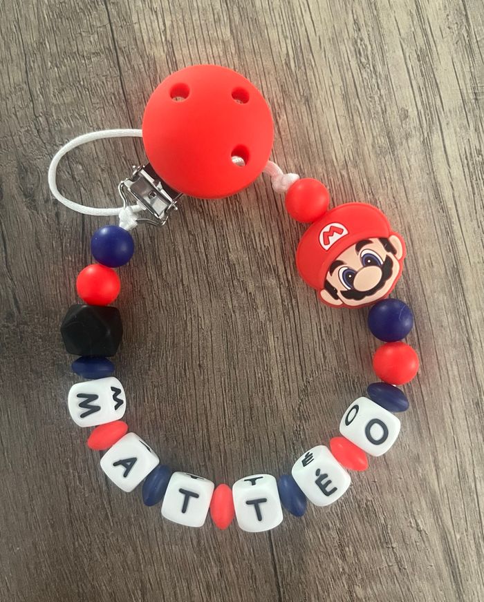 Attache tétine personnalisée Mario - photo numéro 2