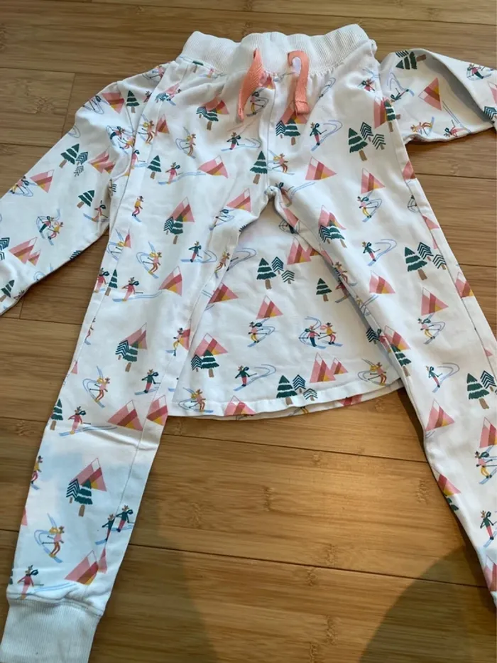 6 ans - Pyjama 2 pièces - coton doux thème du ski - comme neuf - photo numéro 6