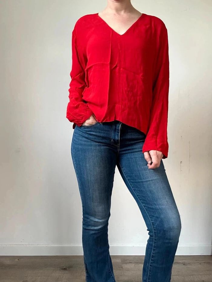 Blouse légère col V rouge vif - Taille 38 - Neuf sans étiquette - photo numéro 2