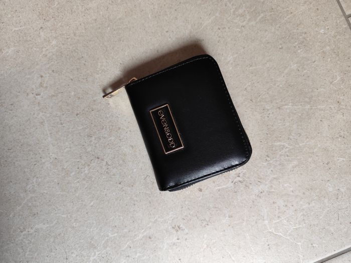 Porte-monnaie neuf Even&Odd noir