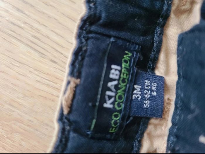 Short 3 mois comme neuf - photo numéro 2