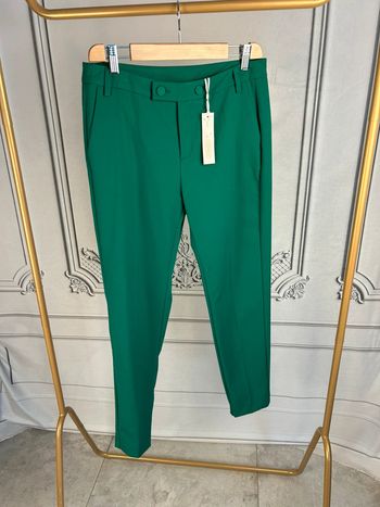 Pantalon tailleur Vert I code 38 neuf