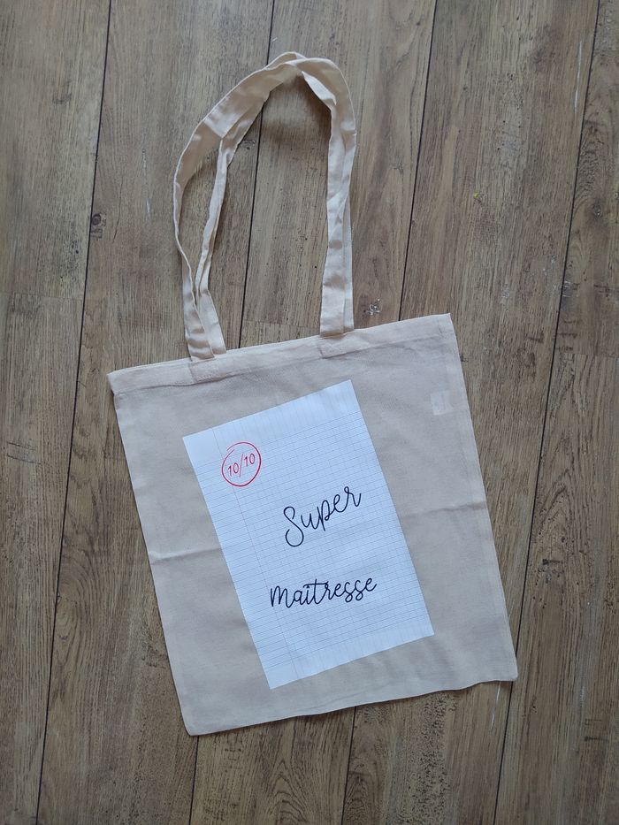 Tote bag édition limitée page de cahier maîtresse