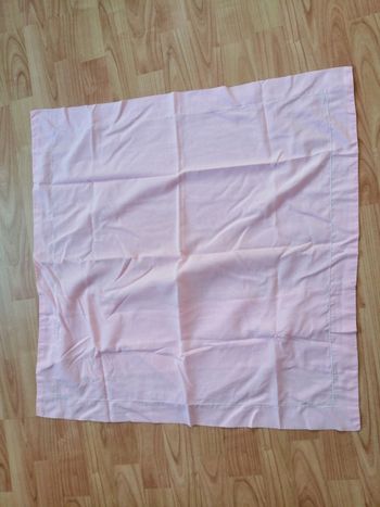 taie d'oreiller carrée rose