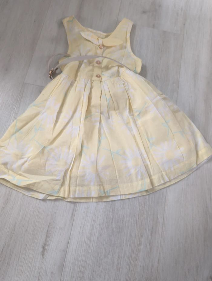 Très jolie robe jaune pâle - photo numéro 2