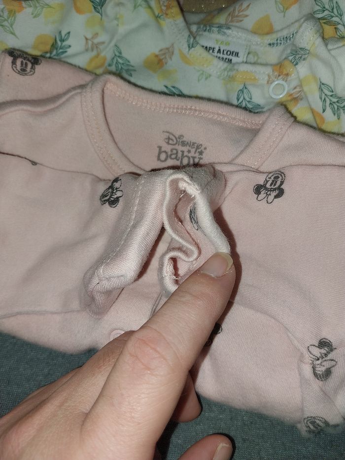 8 pyjamas - photo numéro 3