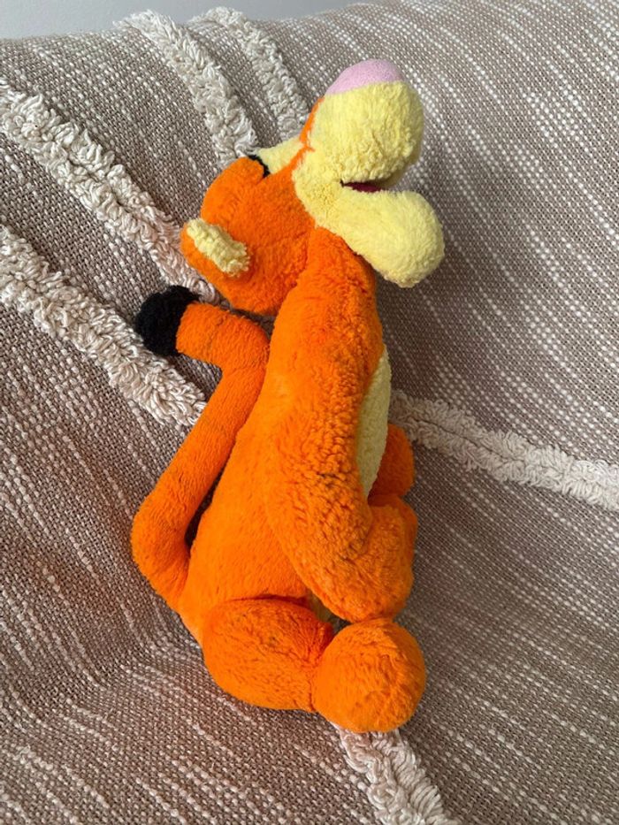 Peluche doudou 30cm Disney tigrou tigre orange très bon état - photo numéro 3
