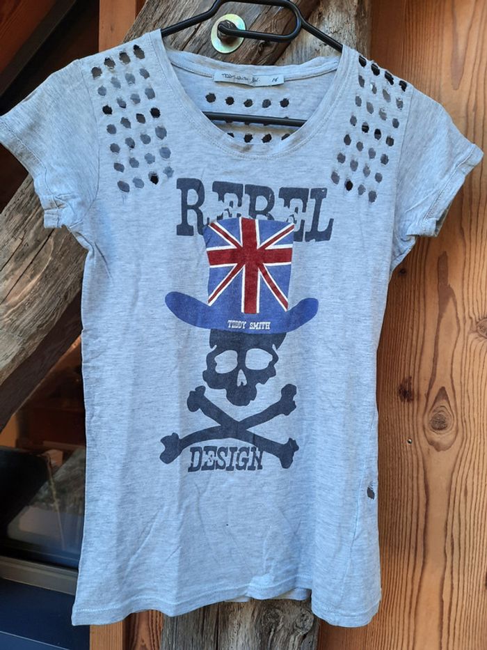 Superbe tee-shirt Teddy Smith, original, gris, tête de mort, 16 ans
