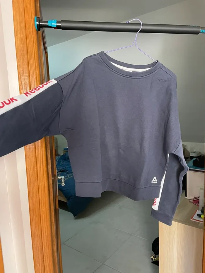 Pull Reebok