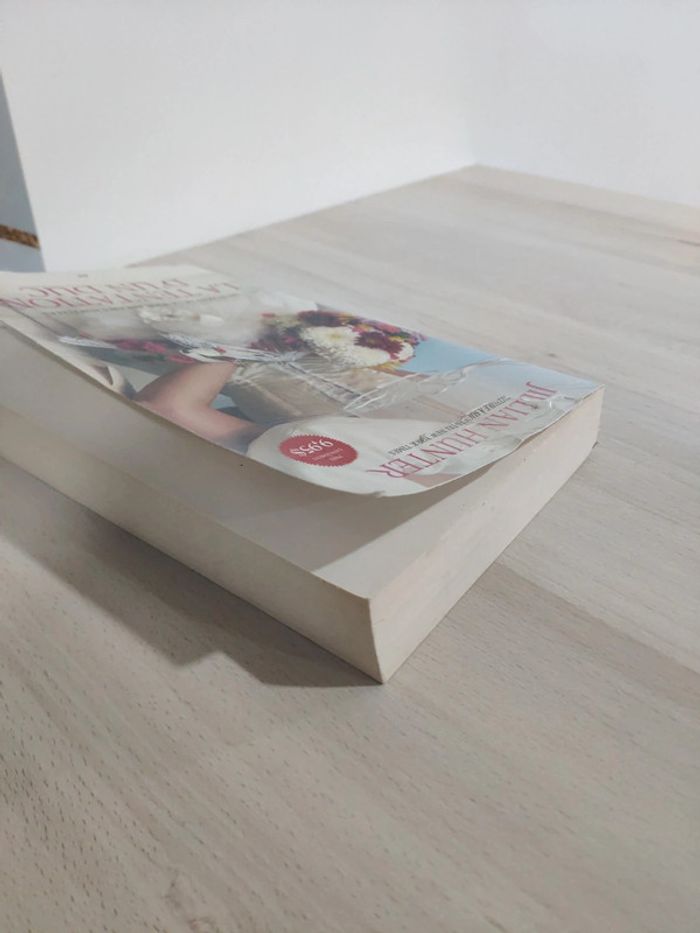 Livre grand format Jillian Hunter la tentation d'un duc amours nuptiales - photo numéro 6