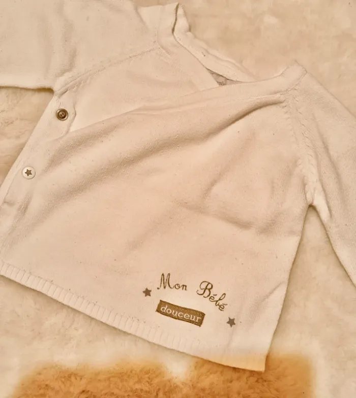 Lot 2 gilets 3 mois - photo numéro 2