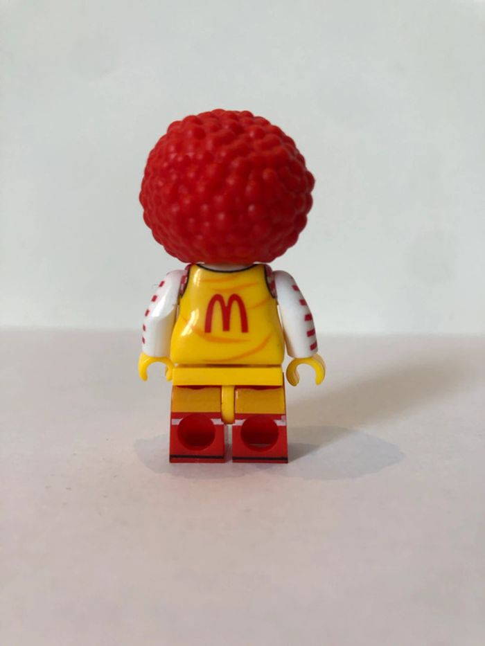 Figurine type lego Ronald Mac Donald. Disney - photo numéro 3