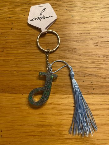 Porte clé Lettre j