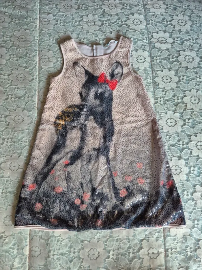 Robe H&M T 7 ans