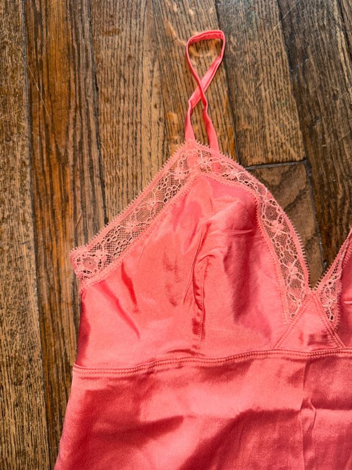 Caraco débardeur Eres avec de la soie (51%)  Valeur 240 euros  Taille 38 (taille petit) - photo numéro 3