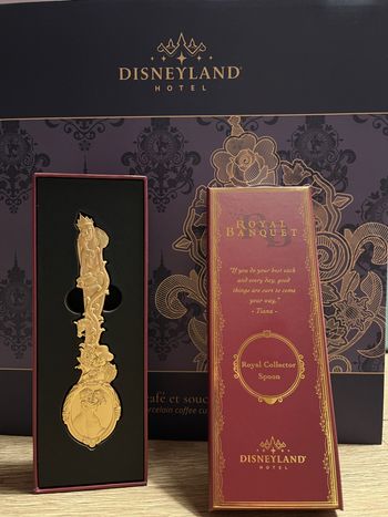 Cuillère collector royal banquet DLP