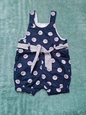 Très jolie salopette short 68 cm