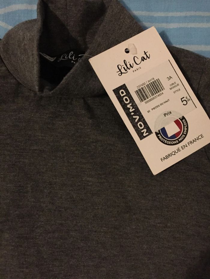 Sous pull neuf - photo numéro 2