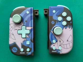 Hori Split Pad Compact