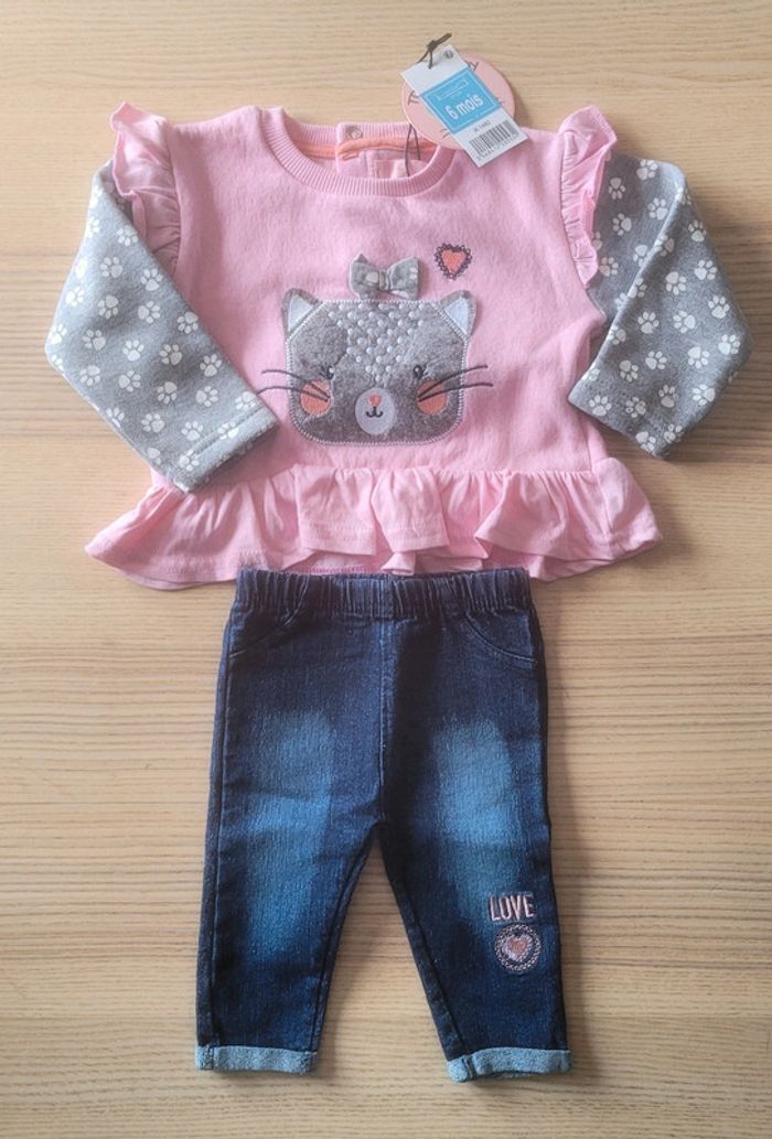 Ensemble pull + Jegging taille 6 mois