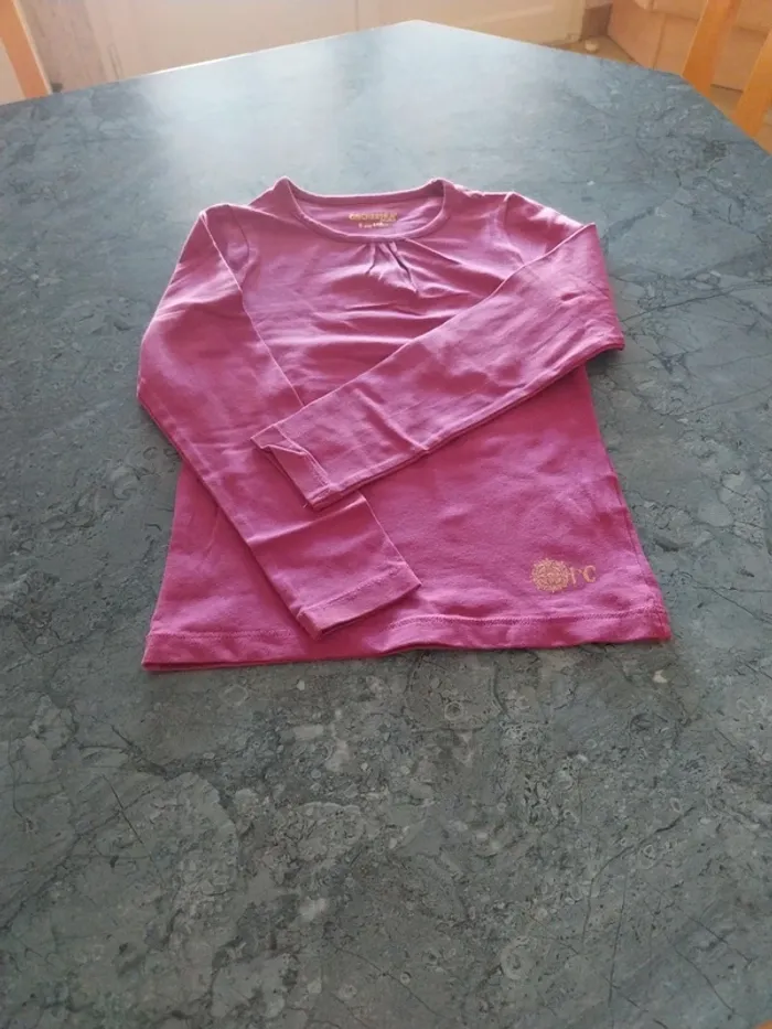 T-shirt manche longue T.6ans