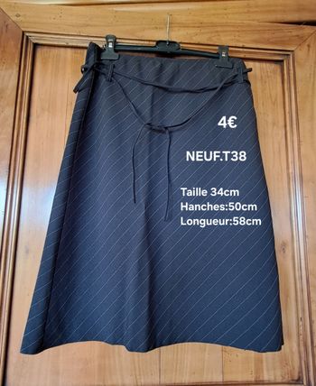 Jupe mi-longue taille 38