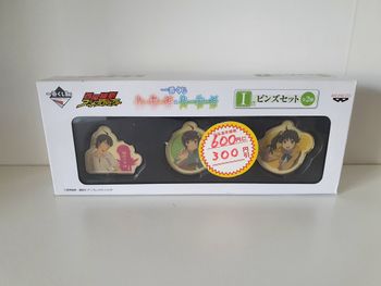 lot de 3 pin's Bakemonogatari Shinobu Hitagi Nadeko Kuji Pin Badge Pins 3Pcs Set manga