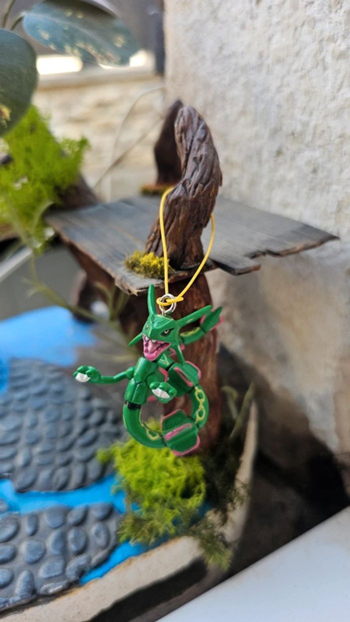 Super figurine Pokemon Nintendo porte clé rayquaza - photo numéro 3