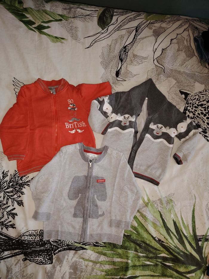 Lot vêtement garçon 23 mois - photo numéro 4