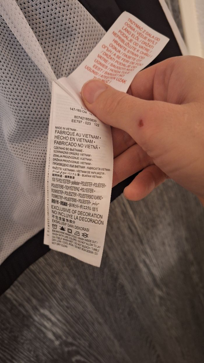 Veste coupe-vent à capuche Levi's noir et blanc - photo numéro 7