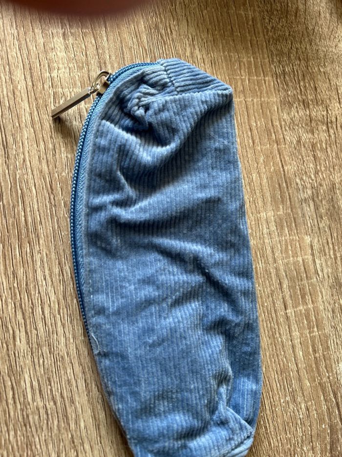Trousse scolaire - photo numéro 3